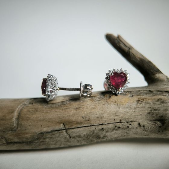 Срібні сережки з рубіном 2.807ct
