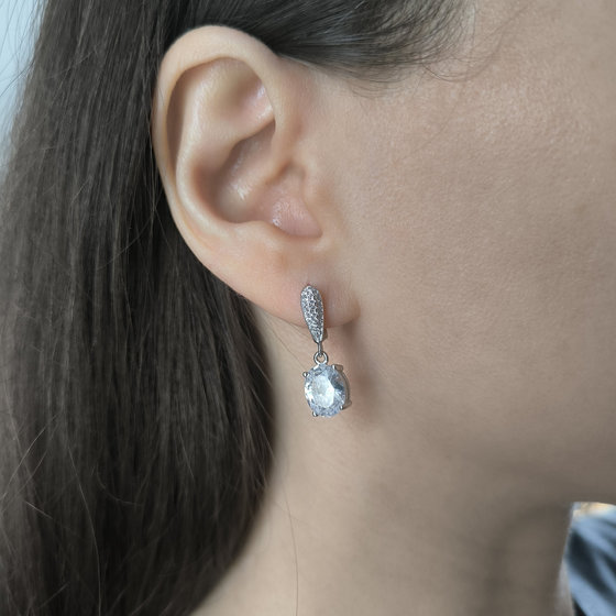 Серебряные серьги с фианитами