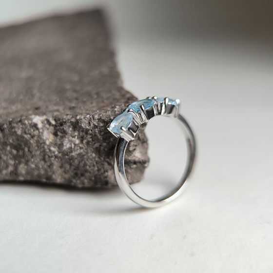 Серебряное кольцо с топазом 1.6ct