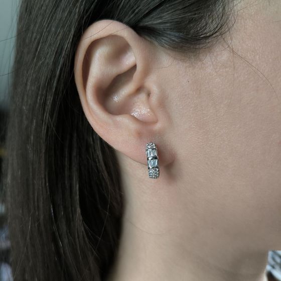 Срібні сережки з фіанітами