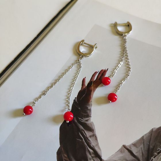 Срібні сережки з коралом