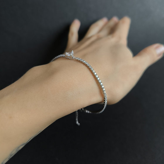 Silver bracelet with cubic zirconia