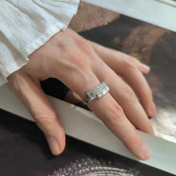 Silver ring with cubic zirconia