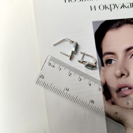 Серебряные серьги с топазом Лондон Блю 2.883ct