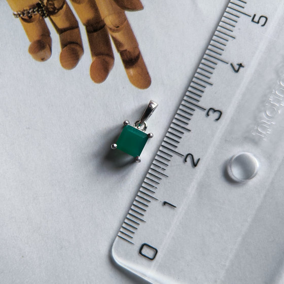 Срібна підвіска з агатом 0.617ct