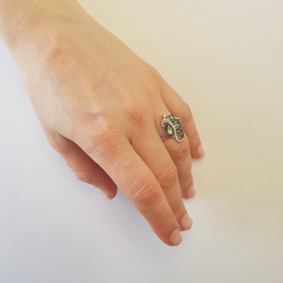 Серебряное кольцо с мистик топазом 2.675ct
