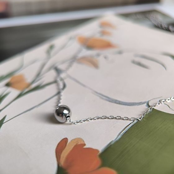 Silver necklace without stones