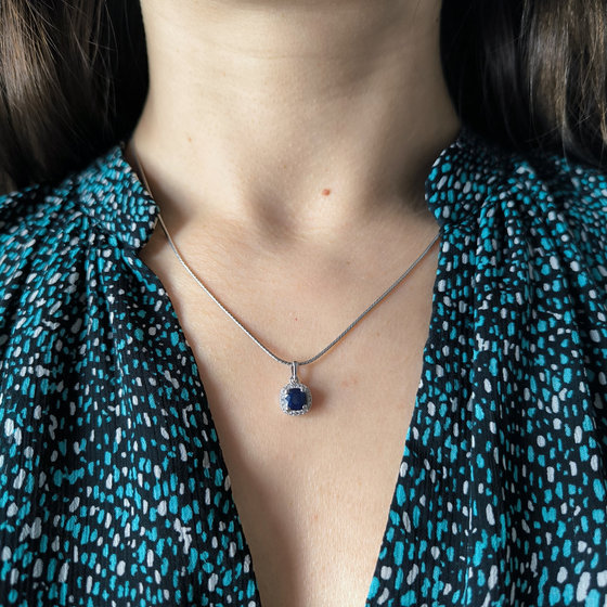 Срібна підвіска з сапфіром 1.389ct, фіанітами