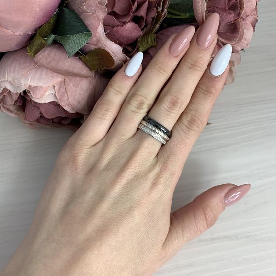 Silver ring with ceramics