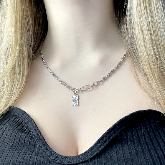 Silver necklace without stones