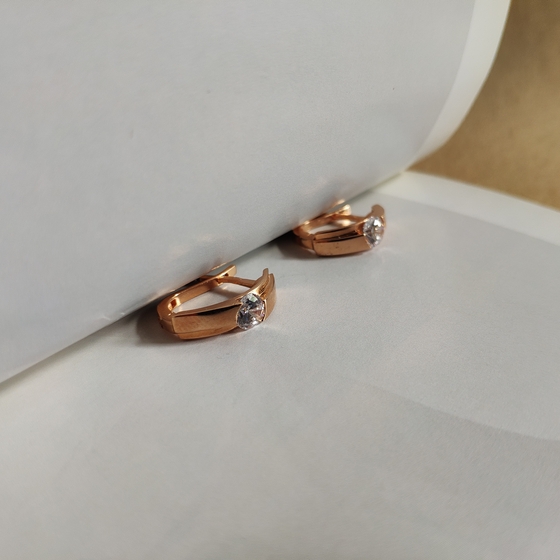 Золотые серьги с фианитами 0.4ct