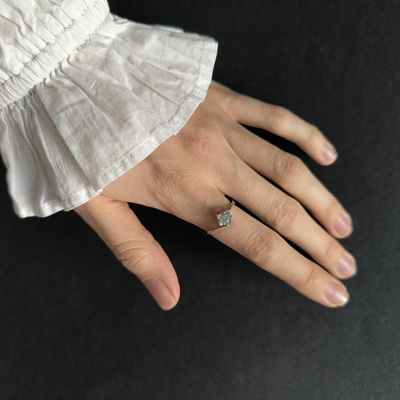 Silver ring with cubic zirconia