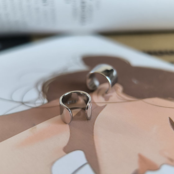 Срібні сережки без каменів