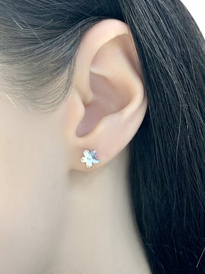 Срібні сережки з фіанітами