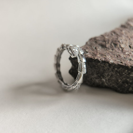 Silver ring with cubic zirconia