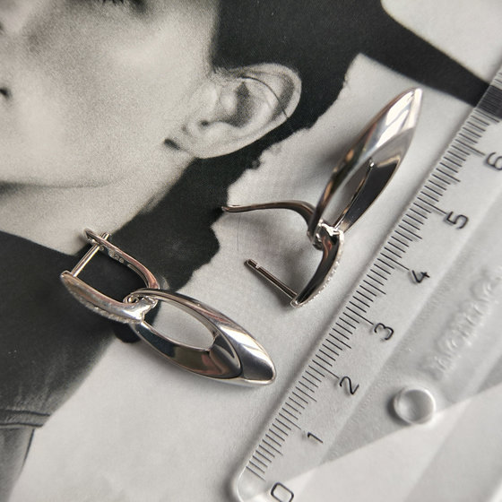 Silver earrings with cubic zirconia