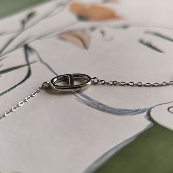 Silver necklace without stones