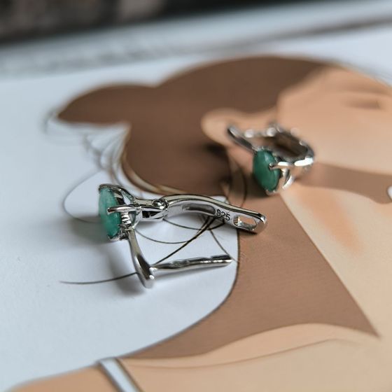 Срібні сережки зі смарагдом, фіанітами