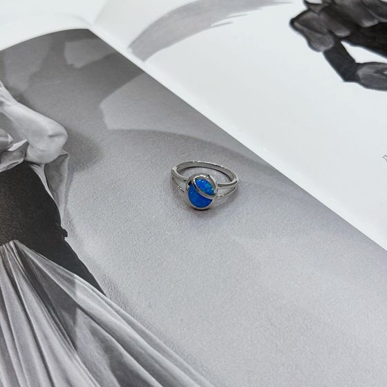 Sterling silver ring with opal 1.025ct