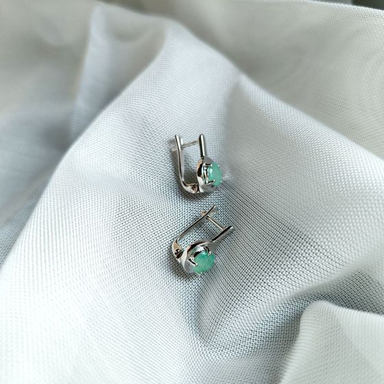 Серебряные серьги с изумрудом 1.54ct