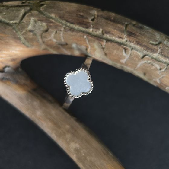 Silver ring with mother-of-pearl
