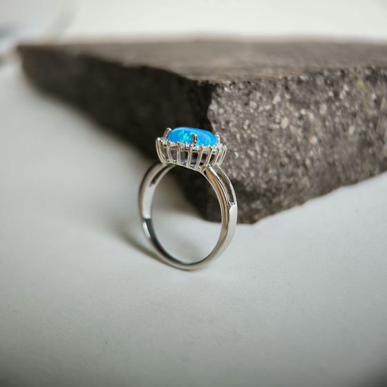 Silver ring with a 1.265-carat opal