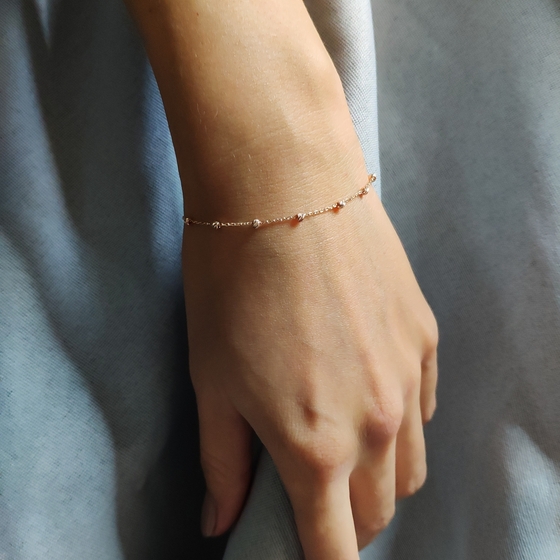 Золотой браслет без камней