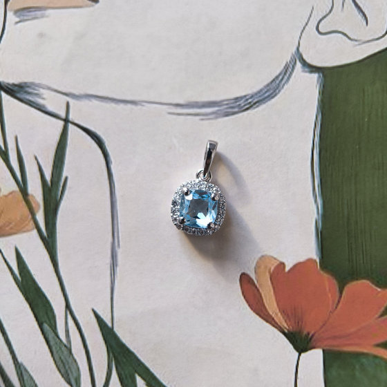 Срібна підвіска з топазом 1.449ct, фіанітами