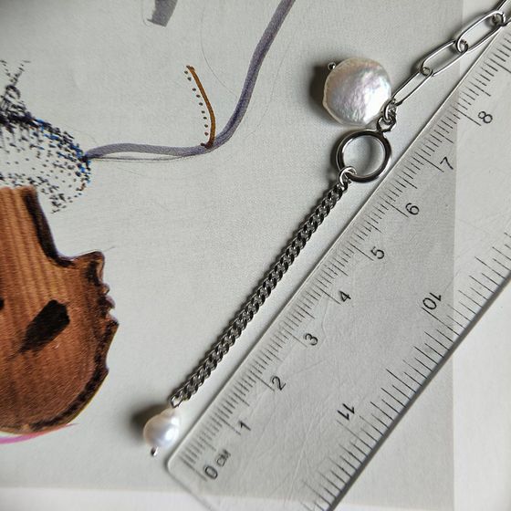 Silver necklace with baroque pearls