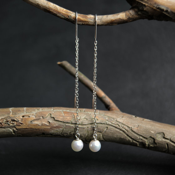 Silver earrings with pearls 2ct