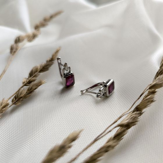 Срібні сережки з рубіном 4,315 карата