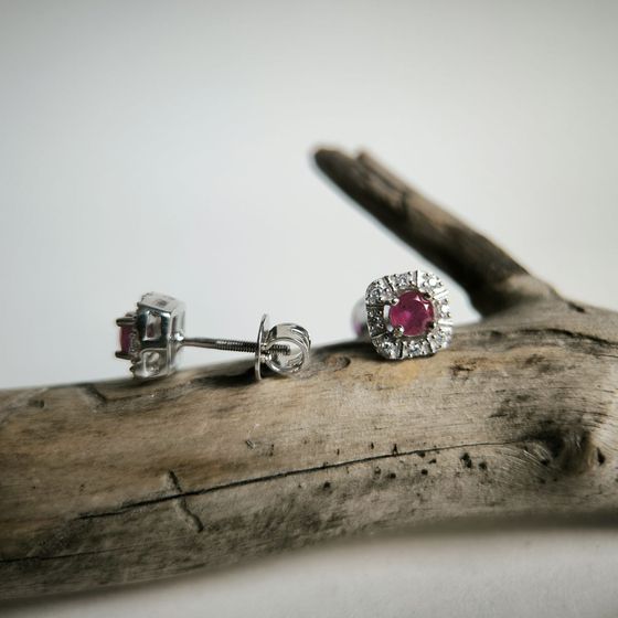 Срібні сережки з рубіном 1.045ct