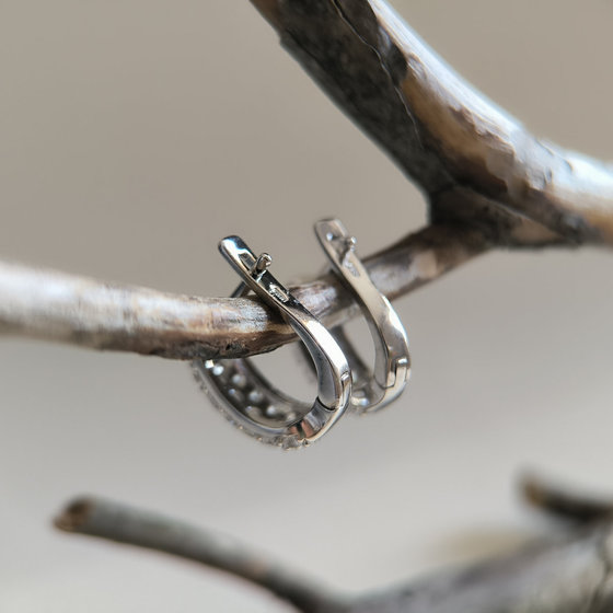 Silver earrings with cubic zirconia