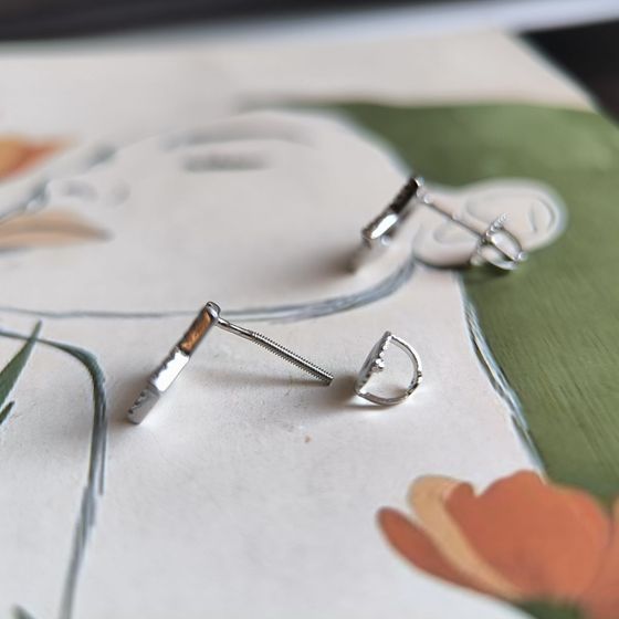 Срібні сережки з фіанітами