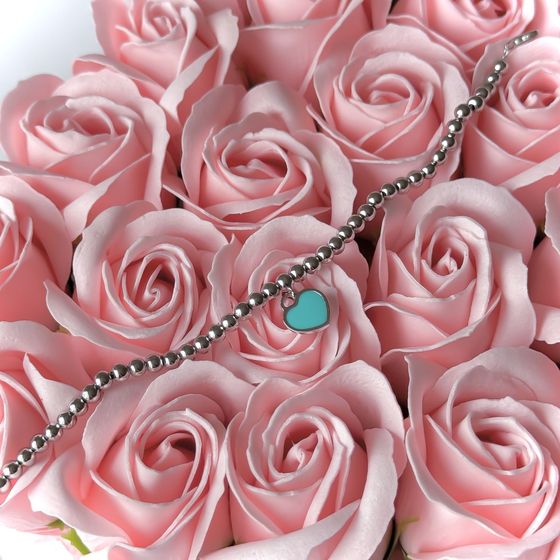 Silver bracelet with yemallu