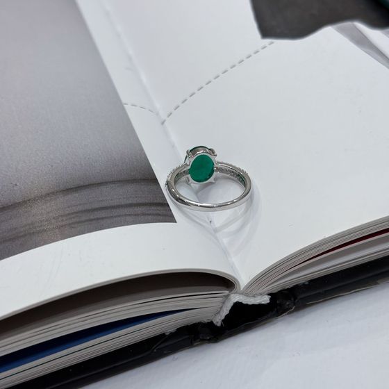 Срібна каблучка з агатом