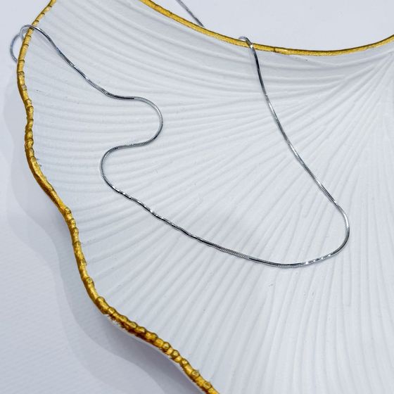 Silver chain without stones