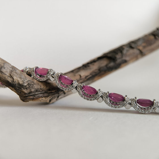 Срібний браслет з рубіном 13,66 карат