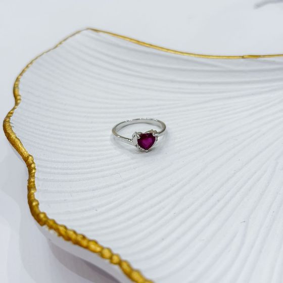 Silver ring with ruby 1.055ct