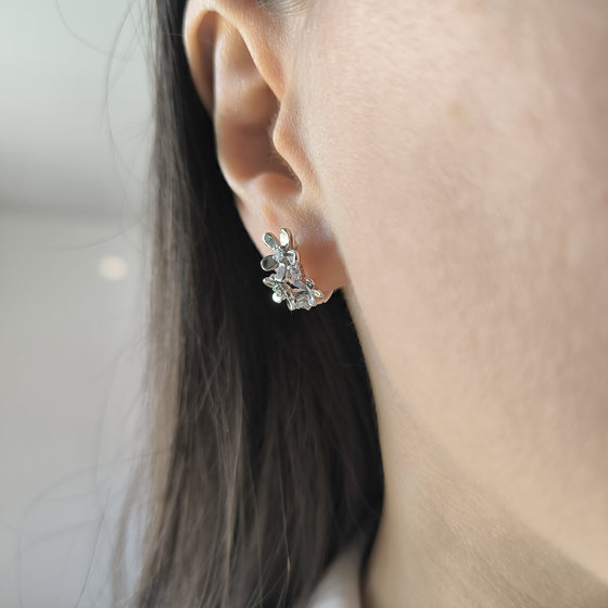 Silver earrings with cubic zirconia