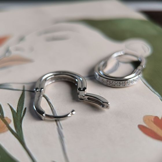 Silver Earrings with Fianites