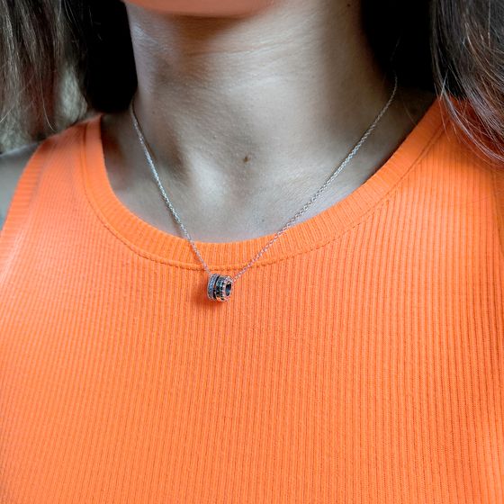 Silver necklace with phianites