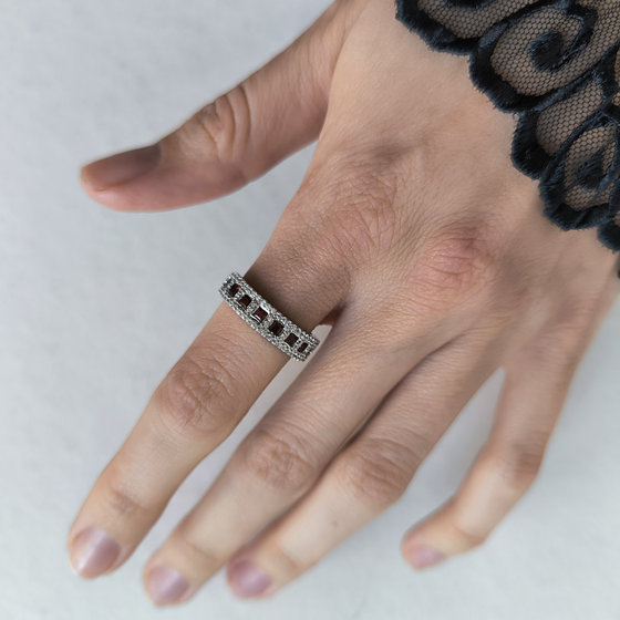 Срібне кільце з гранатом 1.503ct