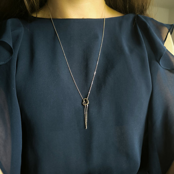 Серебряное колье без камней