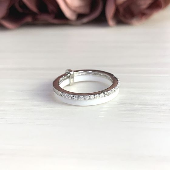 Silver ring with ceramics