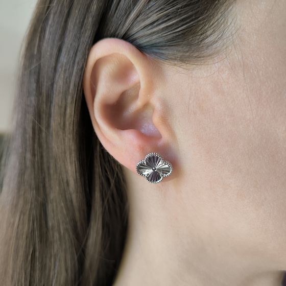 Срібні сережки без каменів