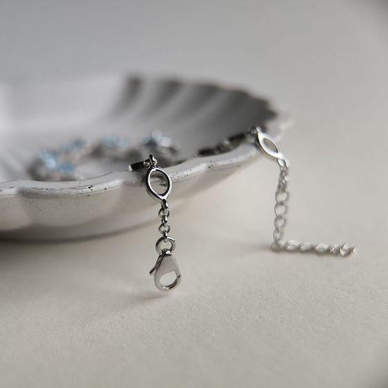 Срібний браслет з топазом 5,628 карата