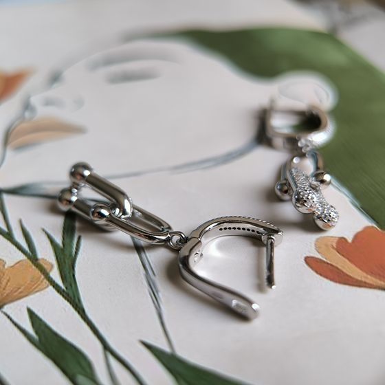 Срібні сережки з фіанітами