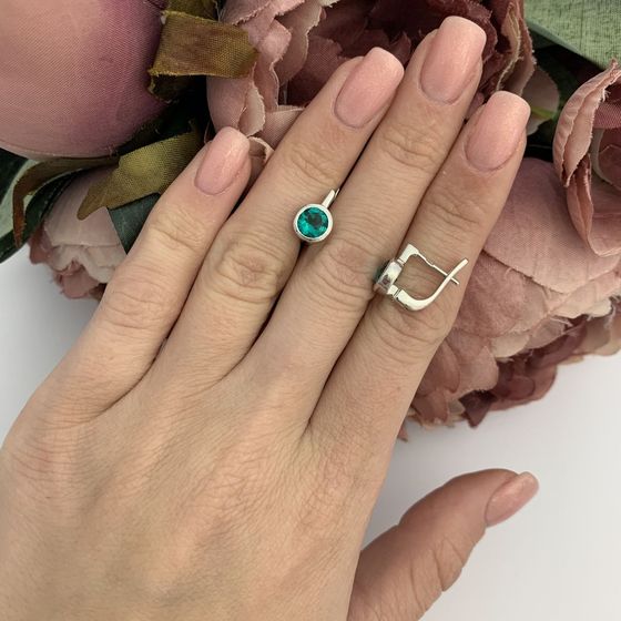 Серебряные серьги с изумрудом nano 1.225ct