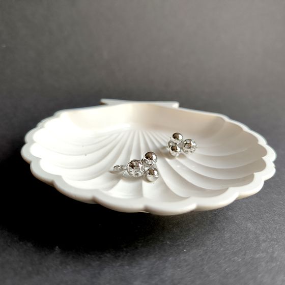 Срібні сережки без каменів